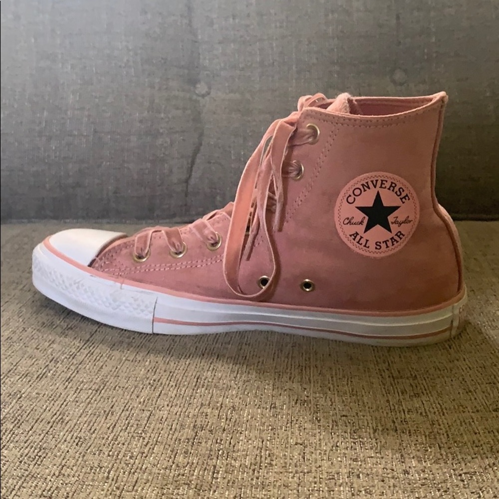 Converse - Picture 3 of 4